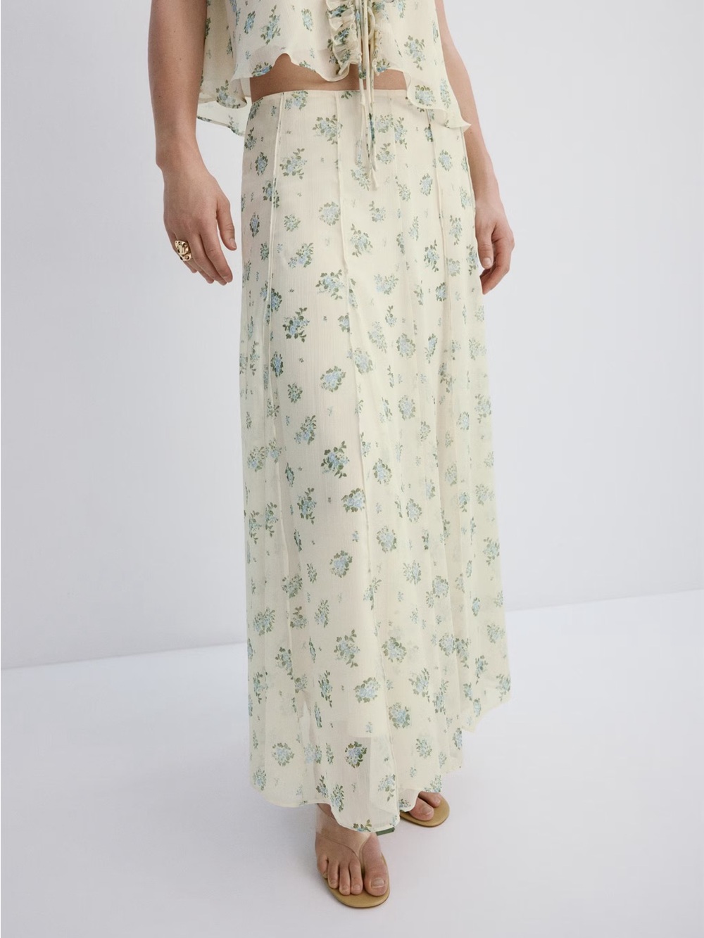 NWT (size XS) MANGO FLORAL SKIRT WITH GODETS - Picture 2 of 11